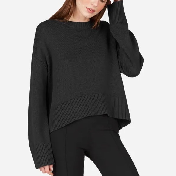Everlane Sweaters - Everlane black 100% cotton boxy sweater size small